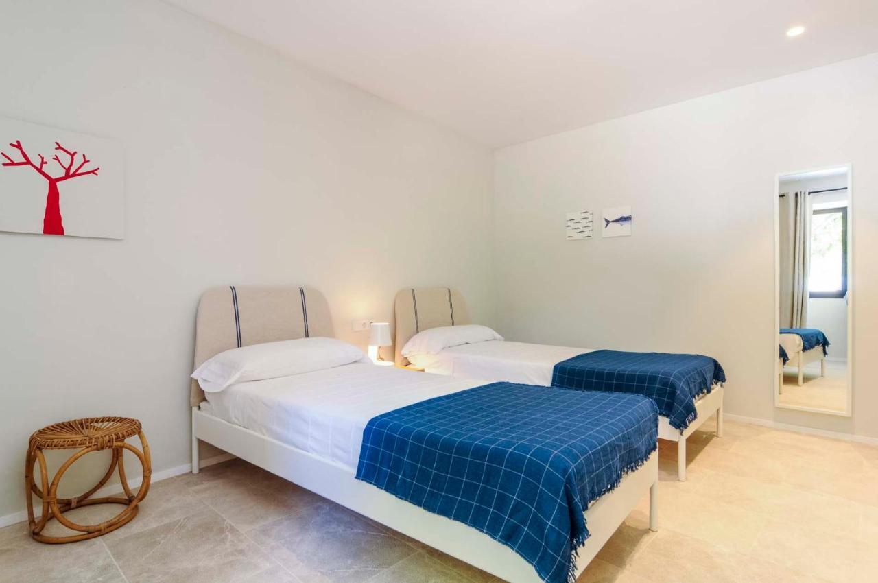 Вилла Hort Petit De Ternelles Underfloor Heating Польенса Экстерьер фото